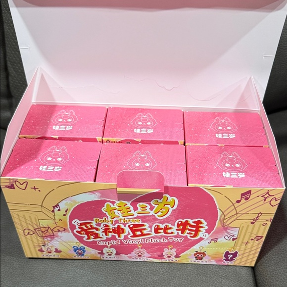 Baby Three Cupid Vinyl Plush Pendants Case - Picture 3 of 11